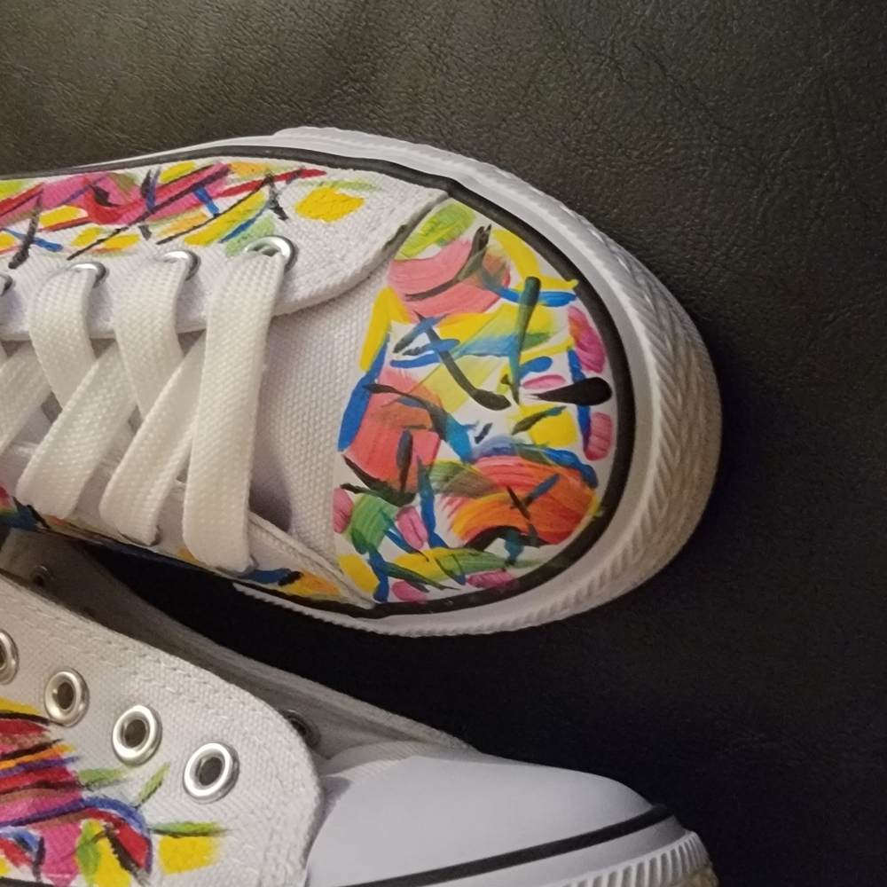 Abstract Sneaker - Picture 3 of 3